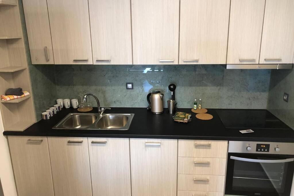 Hitech Appartment Amaliada المظهر الخارجي الصورة